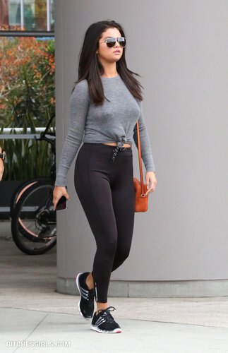 1806175392303626911850569839700555954 thumbnail