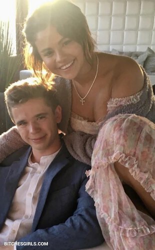 320253687566334410199671424466399845435 thumbnail