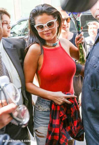 194509542634986757879011378714178206477 thumbnail