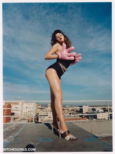 336136818472005995092081903373198287951 thumbnail