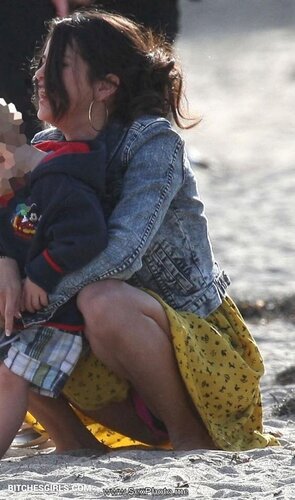 216631215046078751856548170482705458521 thumbnail