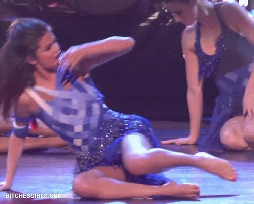 292173909749137999618812191905158518453 thumbnail