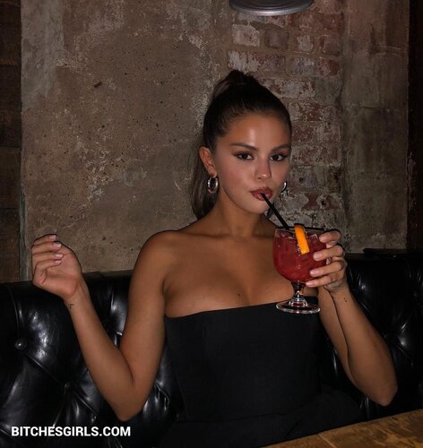 58189452773437590524529654884328698289 thumbnail