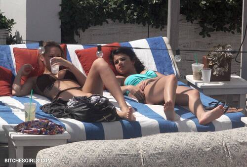 89629924566328072832582744672547952703 thumbnail