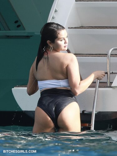 185687348947985299899582603400871758619 thumbnail