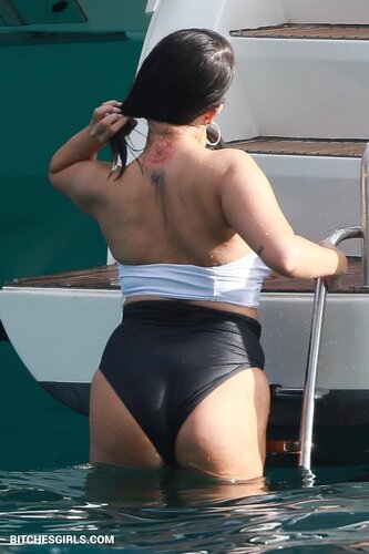 220641975850772538873908230493649374147 thumbnail