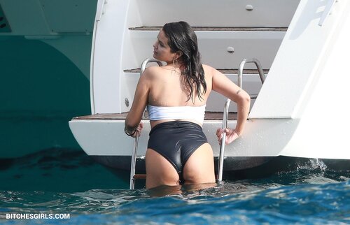 45677848774117207132430626127551963358 thumbnail