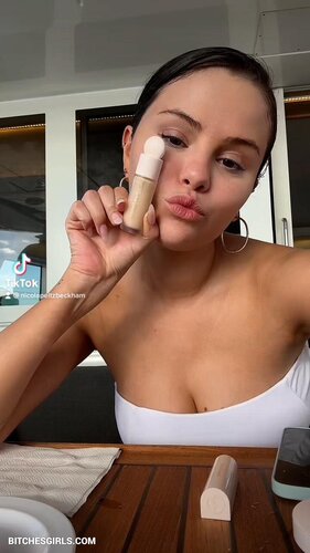 82475908097931269005533410359668350122 thumbnail