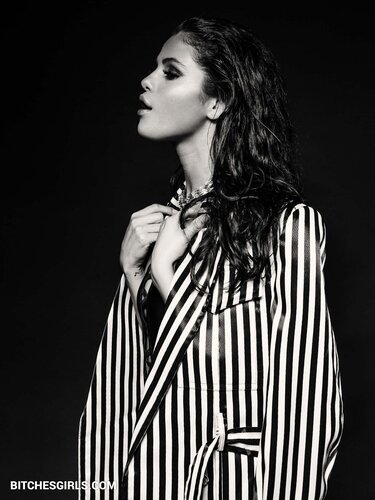 160570752162641499486249554670332168970 thumbnail