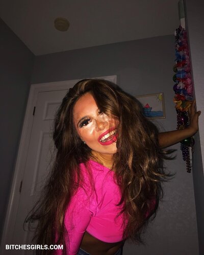 279743515526369043467445483114649640551 thumbnail