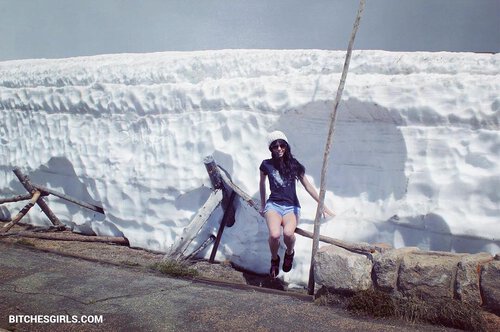 339062920692217152242471797160382977143 thumbnail