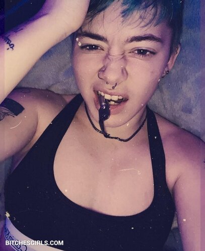 224426434492830783889534628742968237797 thumbnail