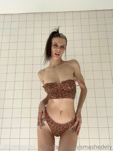 322664867560594810289473273748290222832 thumbnail