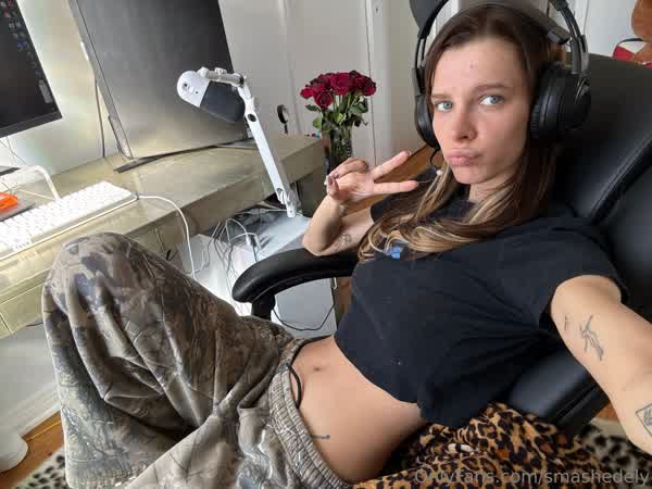 6a01a4b29d841c7bbbc6a326e9d57b2fe093154be1bd4e9fc7e558b045e2a5b7 thumbnail