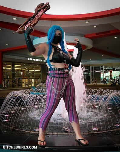 167547331272370786306449147345024286465 thumbnail