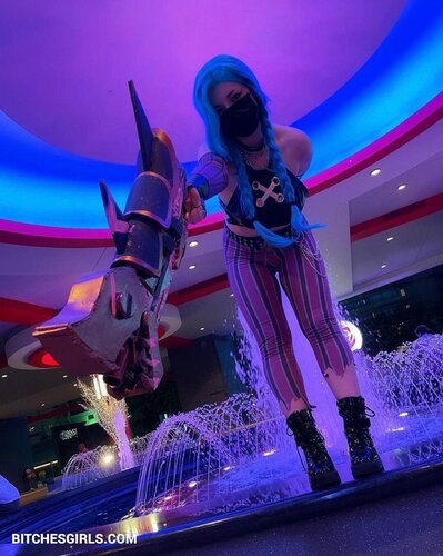 233947842140241455176032577688092999883 thumbnail