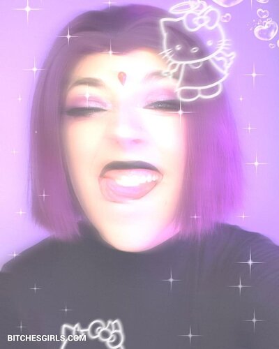 252955346963952763852638399855698423977 thumbnail