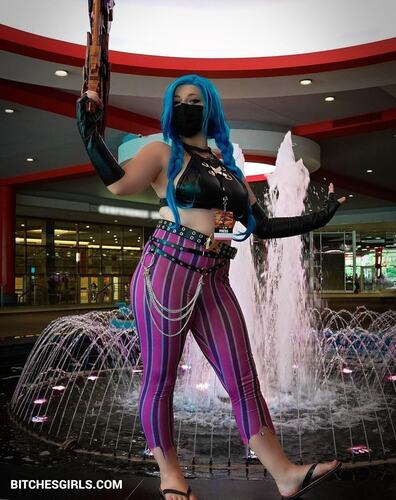 334847317016375160454490231940283105296 thumbnail