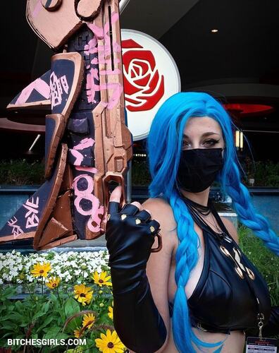 59586381490872991863821639532576682913 thumbnail