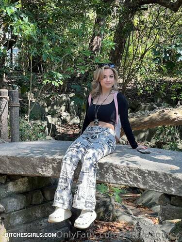 317510211189561793501767739202865943881 thumbnail