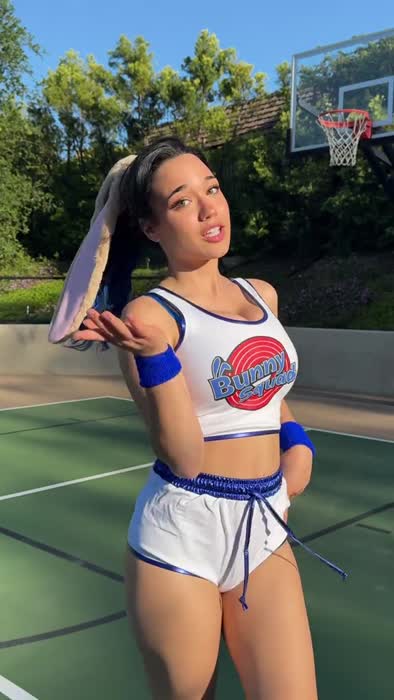 0bbf5f02e9852c08151d6372c033d28b89925661ad5f6d55179f8dd7b9ed42bb thumbnail