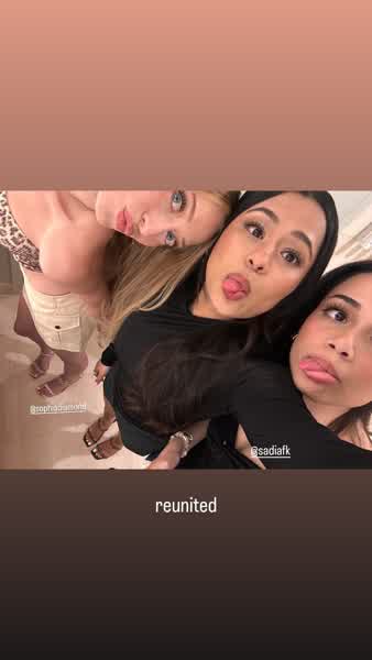 b92e8f49c2998cd61fc5b5b2a0b5433375086b1762e212448f589061fbd99b1a thumbnail