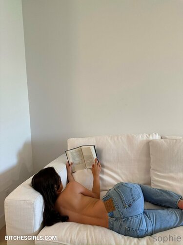 224733671359877316952249128030911311886 thumbnail