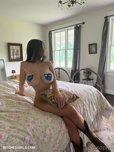 327096461061510338625745511812646586199 thumbnail