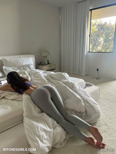 223257052615598723098826472897542770467 thumbnail