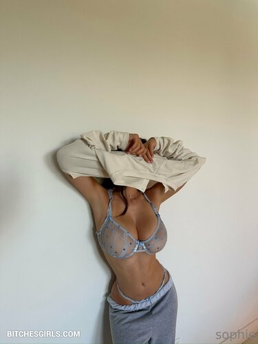 121587899765546576452359278700001701740 thumbnail