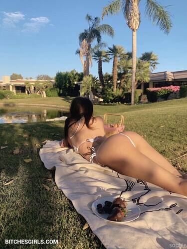 273399968225439628133214236098159334946 thumbnail