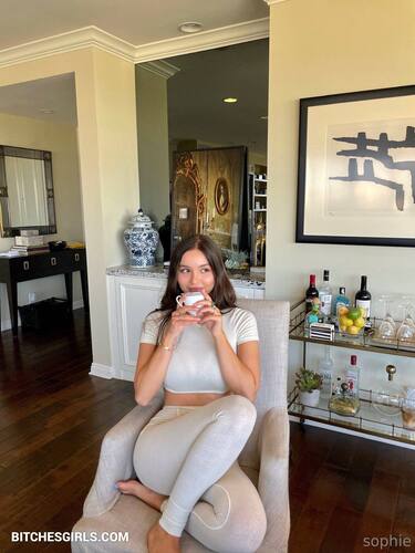 94478150503098609980900735949355460341 thumbnail