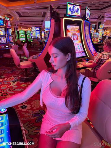 151289953361935027045904742610407377020 thumbnail