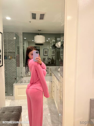 242343585968028582985816819516679046721 thumbnail