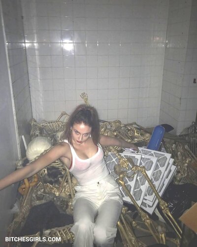 160859372986279902865752432301640456507 thumbnail