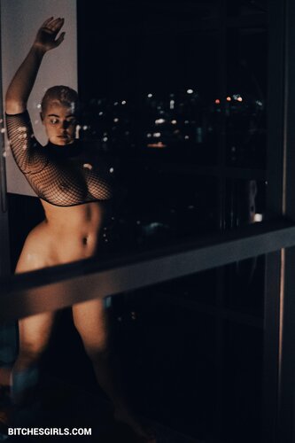 144683944981966628854213846578281690855 thumbnail