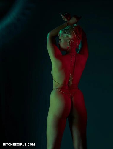 202837278512385296821388455615198802729 thumbnail