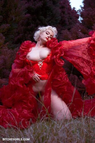 273679626290584717160435396169626649747 thumbnail