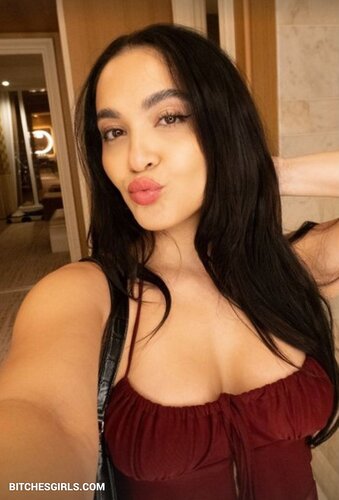 Stella Hudgens Nude Celebrities - Twitch Leaked Nude Photos