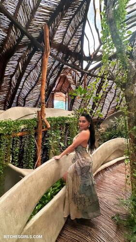 236289878462989258553797998564247197405 thumbnail