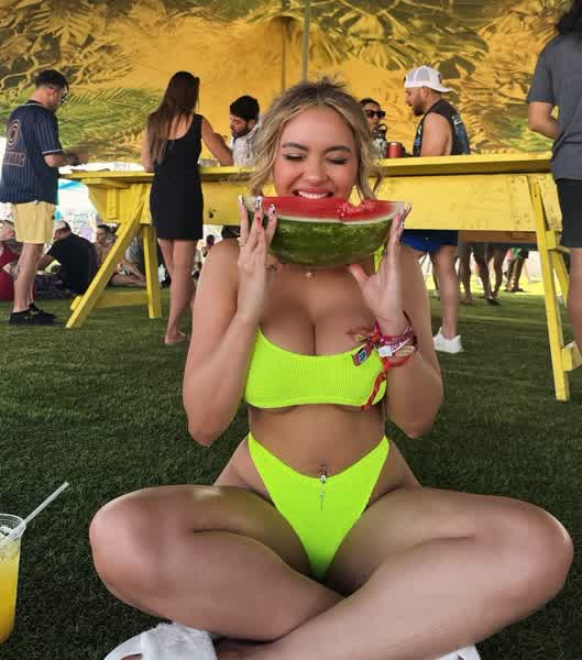 fa3d779ee8649acc1580da825640538c122f9dee29b81d71e4c1160c549ed943 thumbnail