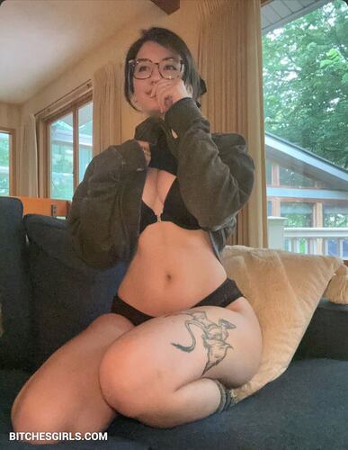 181485200825613353705160721483773295551 thumbnail