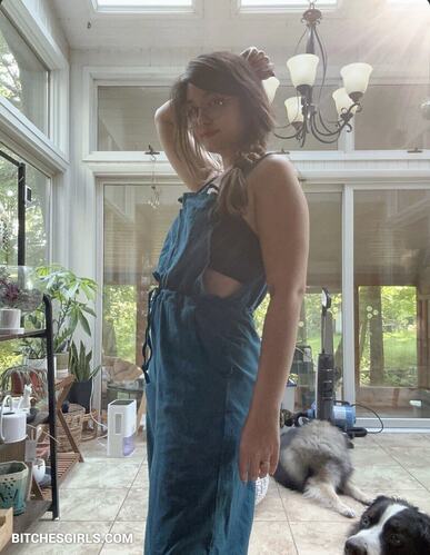 285201020443145876858408800023182010126 thumbnail