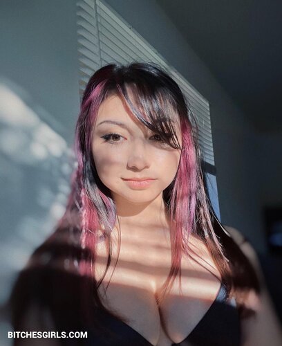 145810897900276953439858628220087948900 thumbnail