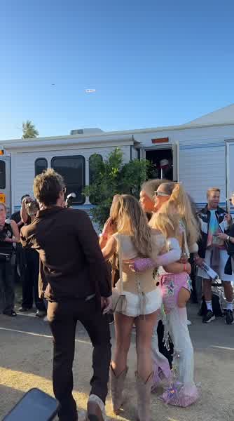 a5901a16c1772ba651bd234f19fbf4e666432b32b7fb4d167cb526700673c17b thumbnail