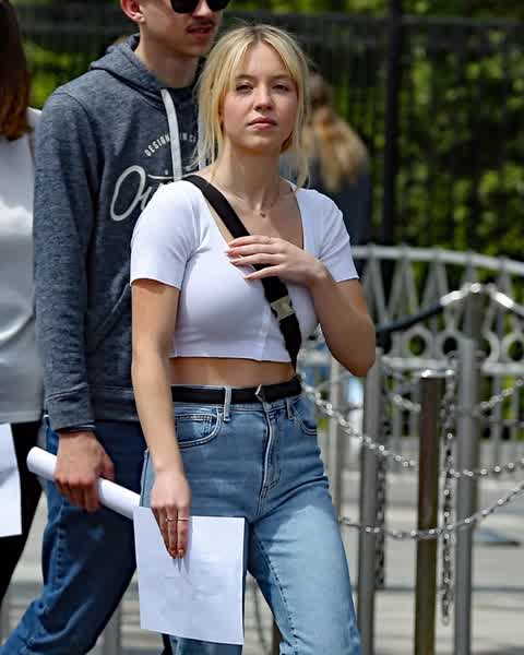 f57f76517bad2710513b5c4f98020deba344196726bded69a029e388e358e81a thumbnail