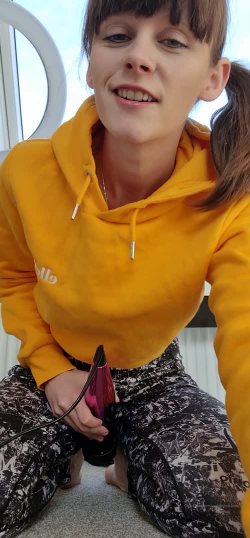 82964419772870702434474090396199851573 thumbnail