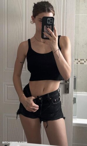 49043038518762636843867107655329259654 thumbnail