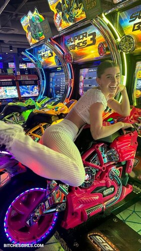 255045689450273718771705219699735639792 thumbnail