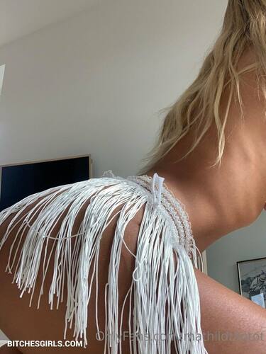 226796115656194568032828486762781350677 thumbnail